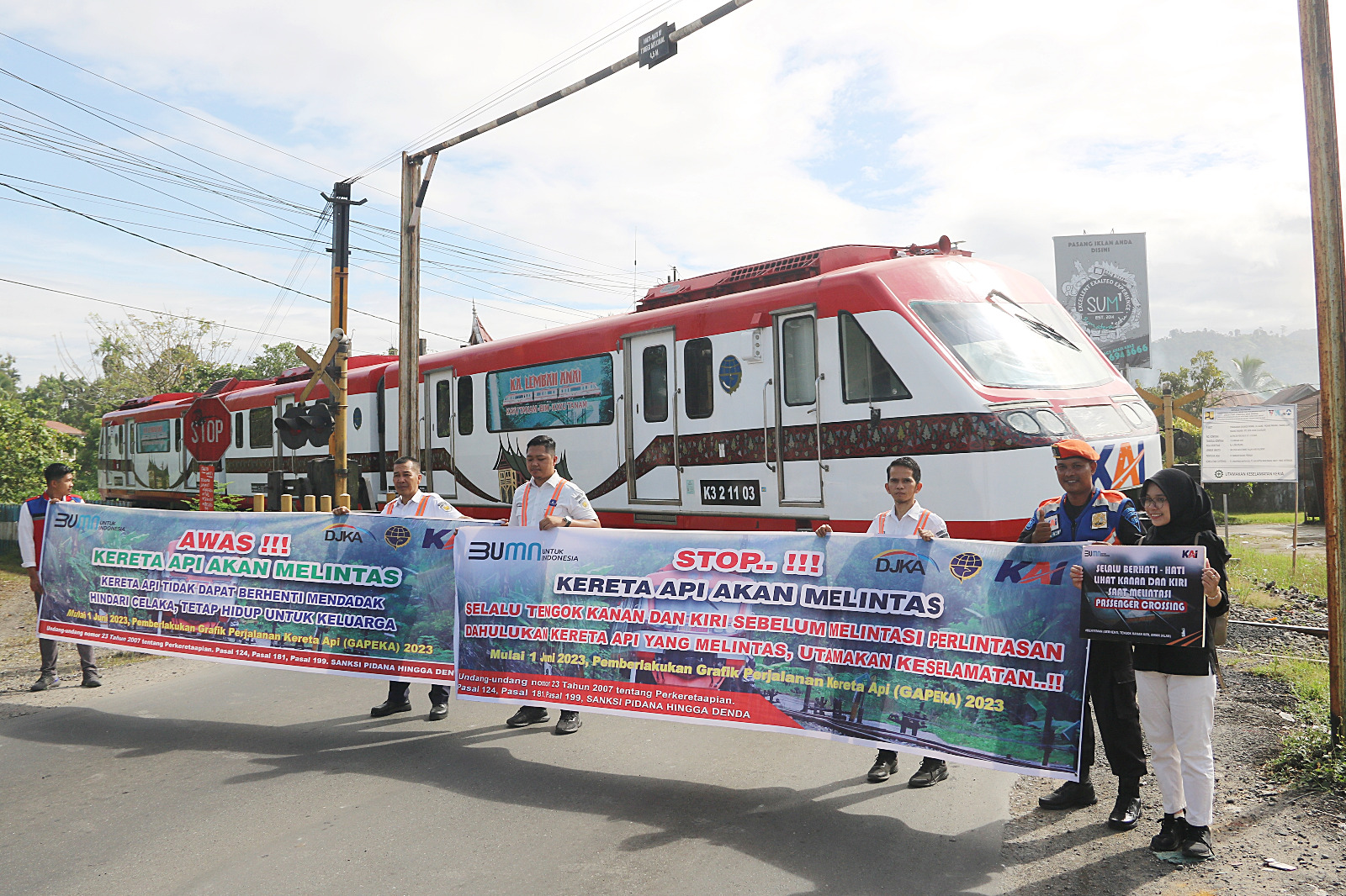 Keselamatan Di Perlintasan Kereta Api Jadi Tanggung Jawab Bersama