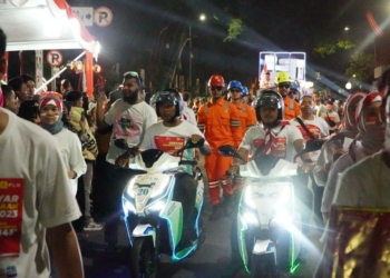PLN Sumatera Barat Pamer Keunggulan Kendaraan Serba Listrik di Merah Putih Light Carnival Padang 2023