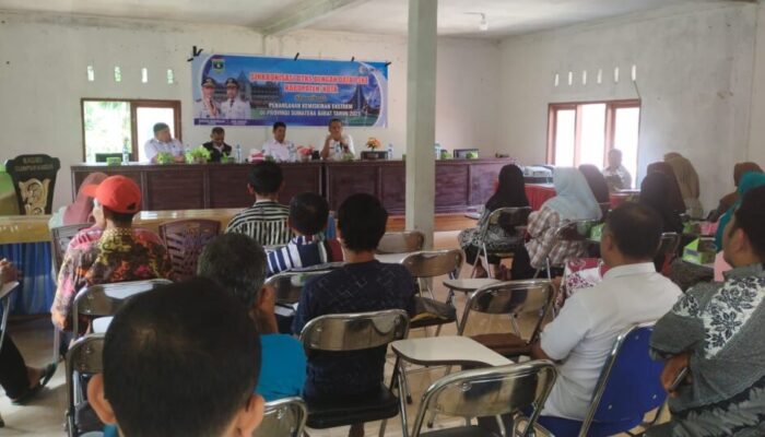 Dinsos Sumbar Sosialisasi Pengentasan Kemiskinan Ekstrem di Nagari Sumpur Kudus Sijunjung
