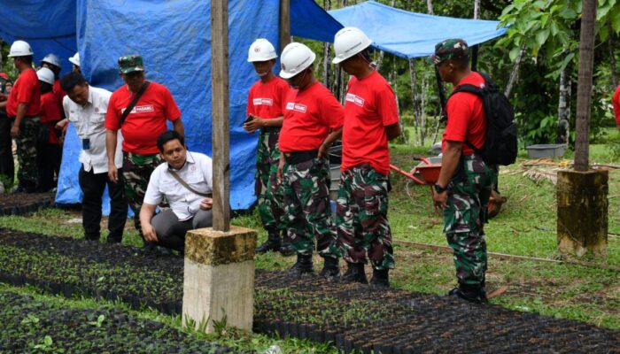 Gandeng Babinsa dan HIPAKAD, Semen Padang Sosialisasikan Kaliandra Merah