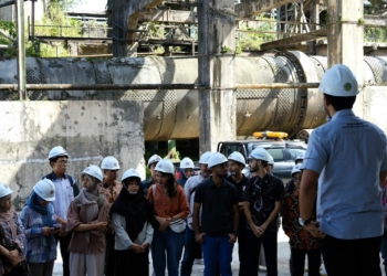 Kuliah Umum Summer Course di Unand, Semen Padang Kenalkan Program Nabuang Sarok