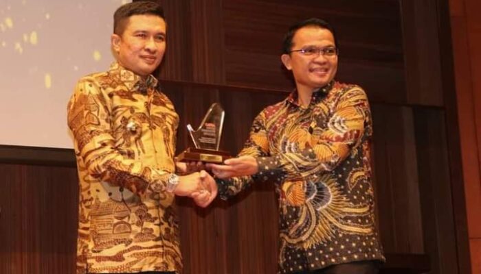 Gatra Group Apresiasi  Insfratruktur Penunjang Publik di Kota Padang