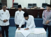 Ketok Palu! APBD 2023 Perubahan Solok Selatan Naik Rp21,23 Miliar Disahkan