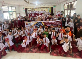 Dilepas Wali Nagari Baringin, Mahasiswa KKN Unes Kembali ke Kampus