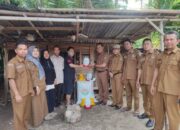 Pemkab Sijunjung Salurkan Bantuan Atensi dari Kemensos RI