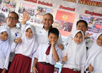 Bukti Komitmen Majukan Pendidikan, Semen Padang Bantu SD Bustanul Ulum Rp850 Juta