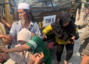 Penertiban PKL Pantai Padang, Petugas Gabungan Disiram Kuah Sate dan Air