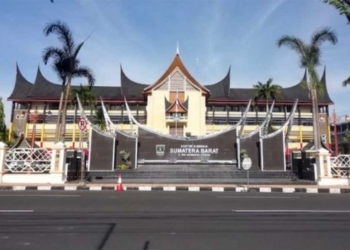 LBH Padang berhasil memenangkan gugatan sengketa informasi laporan hasil pemeriksaan (LHP) dalam kasus dugaan korupsi Bapenda Sumbar.