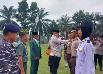 Sekdako Andree Algamar Kukuhkan Praja Muda dan Madya SMA Praja Nusantara di SPN Padang Besi