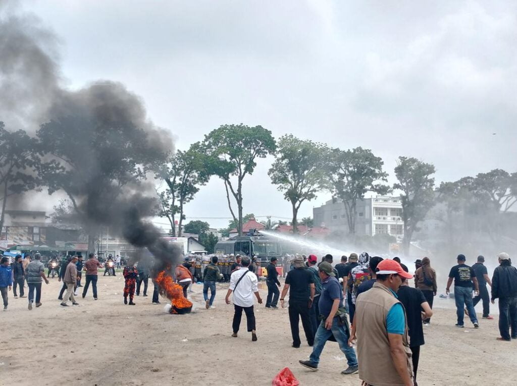 Polresta Bukittinggi menggelar Simulasi Sistem Pengamanan Kota untuk pengamanan Pilkata Serentak. GATOT