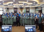 Suwirpen Suib Edukasi Siswa SMPN 6 Padang Tentang Mekanisme Kerja DPRD