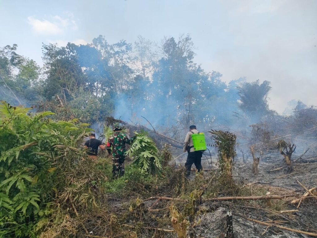 Pemprov Sumbar mewaspadai potensi kebakaran lahan hutan atau Karhutla seiring meningkatnya titik (hotspot) di sejumlah daerah.