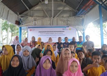PLN Bina Karakter Anak Yatim dan Dhuafa di Rumah Anak Sholeh 85 Pasie Nan Tigo Padang