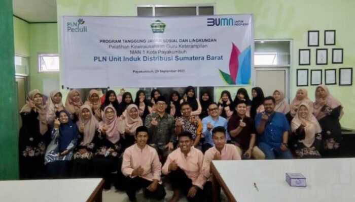 Bisa Jualan Online di “Marketplace PLN Mobile”,  PLN Sumbar Tantang MAN 1 Payakumbuh Ciptakan Karya Keterampilan