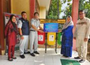 Serahkan 20 Tempat Sampah Terpilah, Jasa Raharja Sumbar Peduli Lingkungan