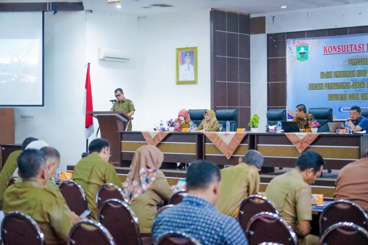  Pembahasan isu pembangunan yang diselenggarakan oleh Pemerintah Kabupaten Solok