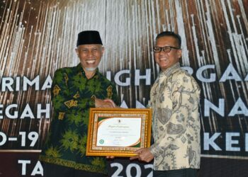 Semen Padang Raih Penghargaan Tertinggi Penanggulangan Covid-19 dari Kemnaker