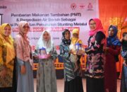 Semen Padang Bersama IIP BUMN Sumbar dan FKIK-SP Salurkan PMT dan Penyediaan Air Bersih di Labuah Panjang