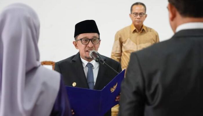 Bupati Tanah Datar Ganti Kepala Dinas Pariwisata, Dinas Pendidikan dan  Dinas Kesehatan