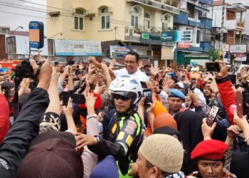Anies Baswedan Terharu Disambut Meriah di Kota Bukittinggi