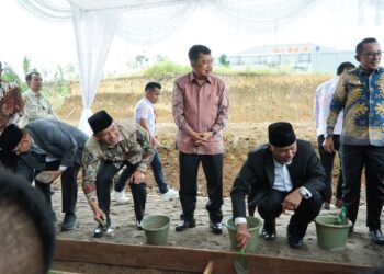 Jusuf Kalla Letakan Batu Pertama, Yarsi Ibnu Sina Padang Panjang Mulai Kembangkan Pembangunan