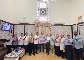 Bank Nagari Bantu PLN UP3 Padang 4 Unit Kendaraan Operasional