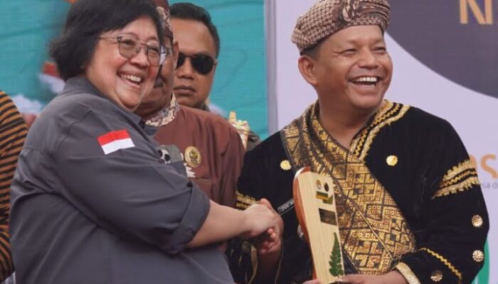 Kategori Desa Tanggap Konflik Satwa Liar, Nagari Pasia Laweh Terima Penghargaan dari Menteri LHK