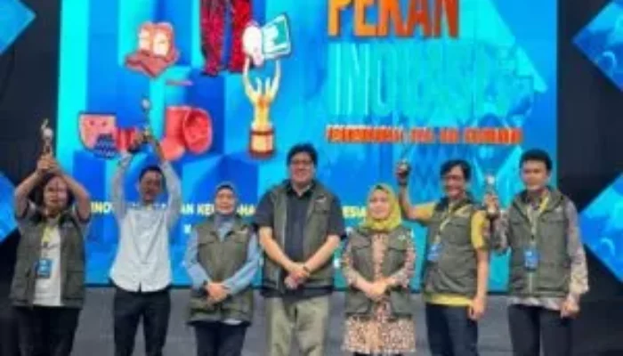 Peringkat 3 Terbaik Kategori Stand Inovasi Desa, Nagari Sungai Duo dan DPMD Sumbar Diganjar Penghargaan dari Kemendagri