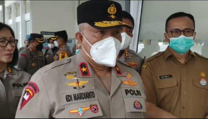 Ketinggian Lokasi Berbeda, 18 Pendaki Gunung Marapi Belum Dapat Dievakuasi