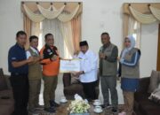 Serahkan Bantuan Penanganan Erupsi Gunung Marapi, BNPB Harapkan Pemkab dan BPBD Agam Berbenah