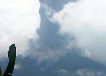 Gunung Marapi Sumatra Barat Alami Erupsi