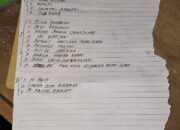 Petugas Gabungan Lakukan Evakuasi di Gunung Marapi