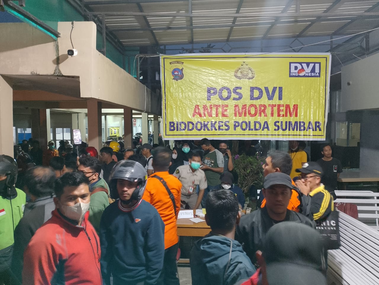 17 Jenazah Pendaki Gunung Marapi Tiba Di RSAM Bukittinggi, Berikut ...