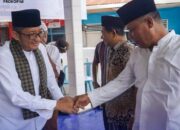 Jalin Silaturahmi dengan MTI Kelurahan Ganting, Wako Padang Hendri Septa Serahkan Bantuan
