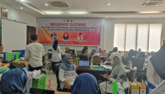 Prodi Ners Poltekkes Kemenkes Padang Lakukan Reakreditasi