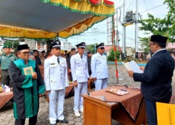Bupati Padang Pariaman Lantik Tiga Pj Wali Nagari di Lubuk Alung