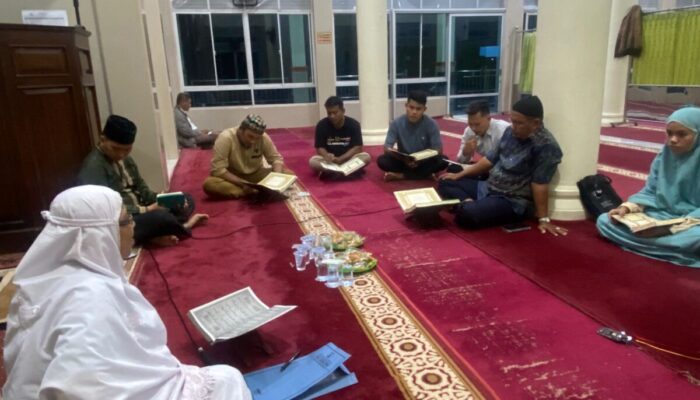 Pertama Kali Digelar, Pemdes Sikapak Timur Laksanakan Pelatihan Tahsin Al-Qur’an Bagi Perangkat Desa dan Masyarakat