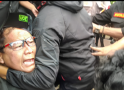 Dugaan Penyelewengan Dana Wali Nagari, Unjuk Rasa di Depan Kantor DPRD Kabupaten Solok Ricuh