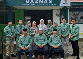 Baznas Sijunjung Bantu Mahasiswa dari Keluarga Tidak Mampu