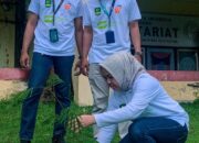 LIB Liga 2 Pegadaian Gelar Kegiatan Penghijauan di GOR Agus Salim