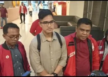 Ketum PSI Kaesang Pangarep Tiba di Padang