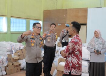 Pastikan Pengamanan Maksimal, Kapolres Sijunjung Pantau Langsung Gudang Logistik Pemilu 2024