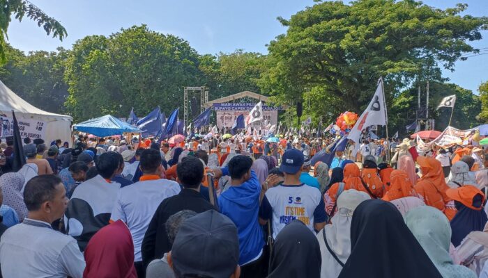 Kampanye Akbar Anies Baswedan di GOR Agus Salim Padang Dipadati Ribuan Masyarakat