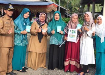 Mahasiswa S2 Unitas Padang Dongkrak UMKM Nagari Lareh Nan Panjang