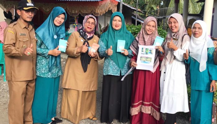 Mahasiswa S2 Unitas Padang Dongkrak UMKM Nagari Lareh Nan Panjang