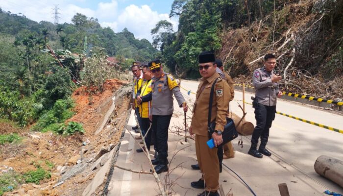Pascalongsor Arus Lalulintas Lancar, Kapolres Tinjau Kondisi Jalinsum di Tanjung Gadang