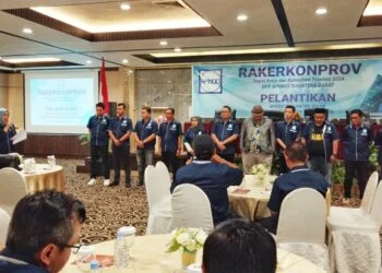 APINDO Sumbar Lantik DPK Solok dan Dharmasraya Saat Rakerkonprov