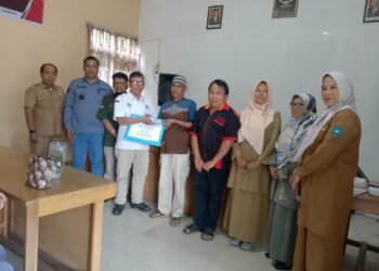 Pemerintah Desa Santur Serahkan BLT DD untuk 56 KK