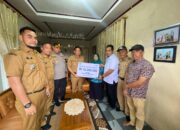 Diserahkan Pj Wali Kota, Ahli Waris Sopir Angkot Terima Santunan Kematian