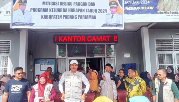 1.023 KPM Batang Gasan Terima Bantuan Sosial Tunai